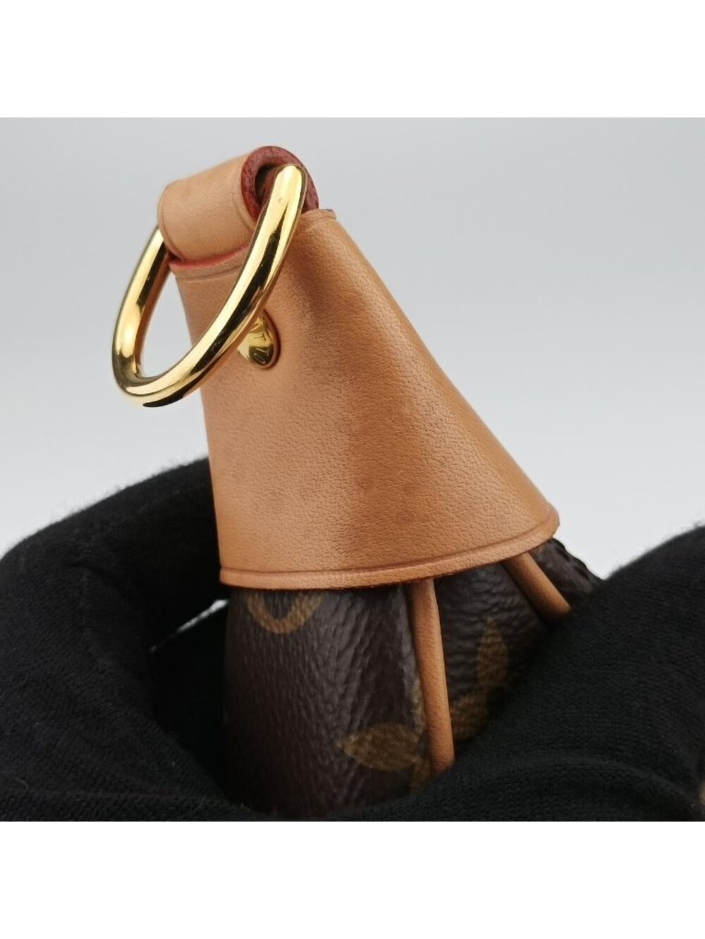 Louis Vuitton Loop Monogram Brown - Picture 14 of 16
